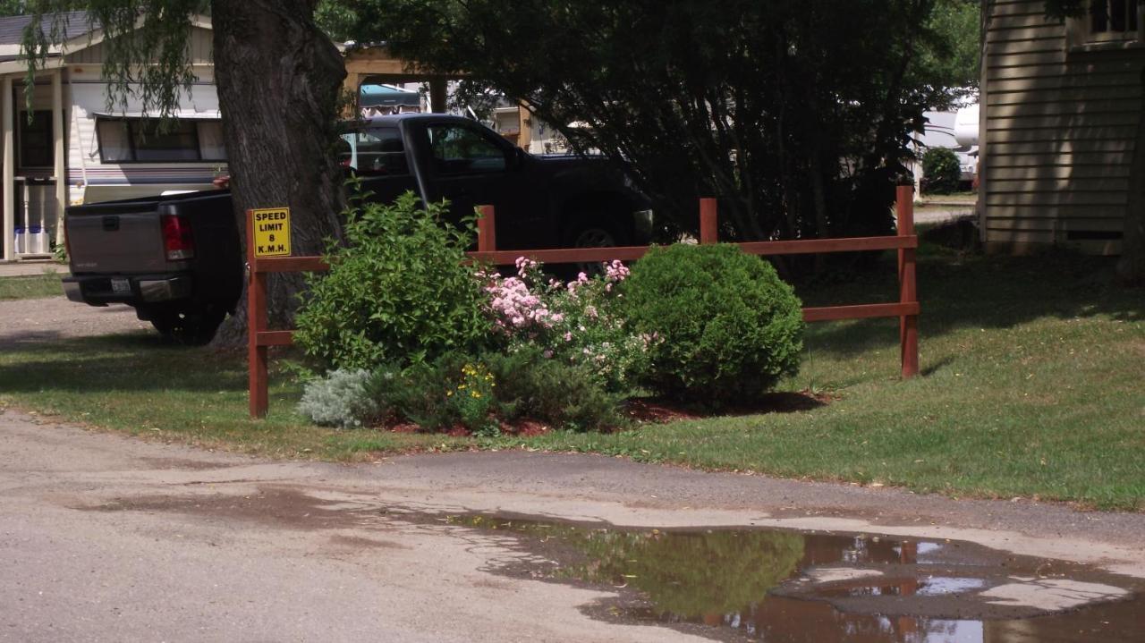 Orchard Queen Motel & Rv Park Middleton Екстер'єр фото